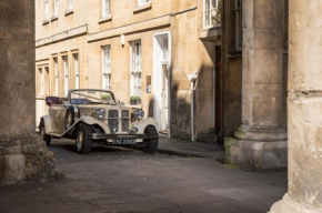 Abbey Mews in the heart of Bath, Bath Keys